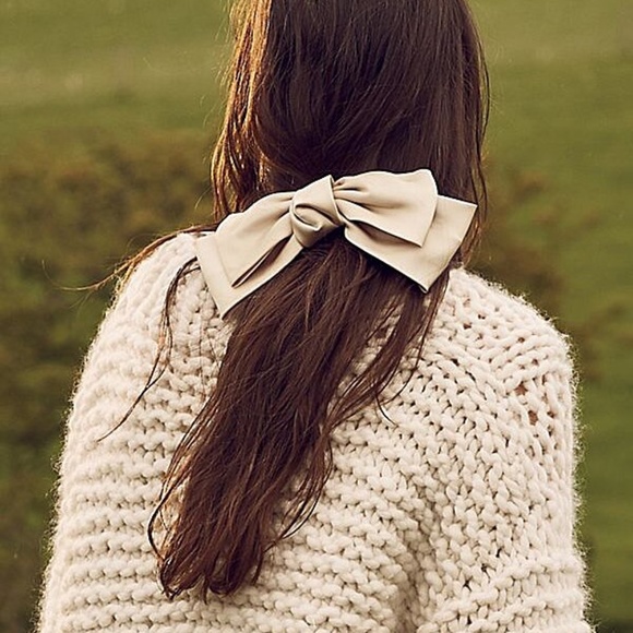Anthropologie Accessories - Anthropologie Large Tan Satin Bow Barrette